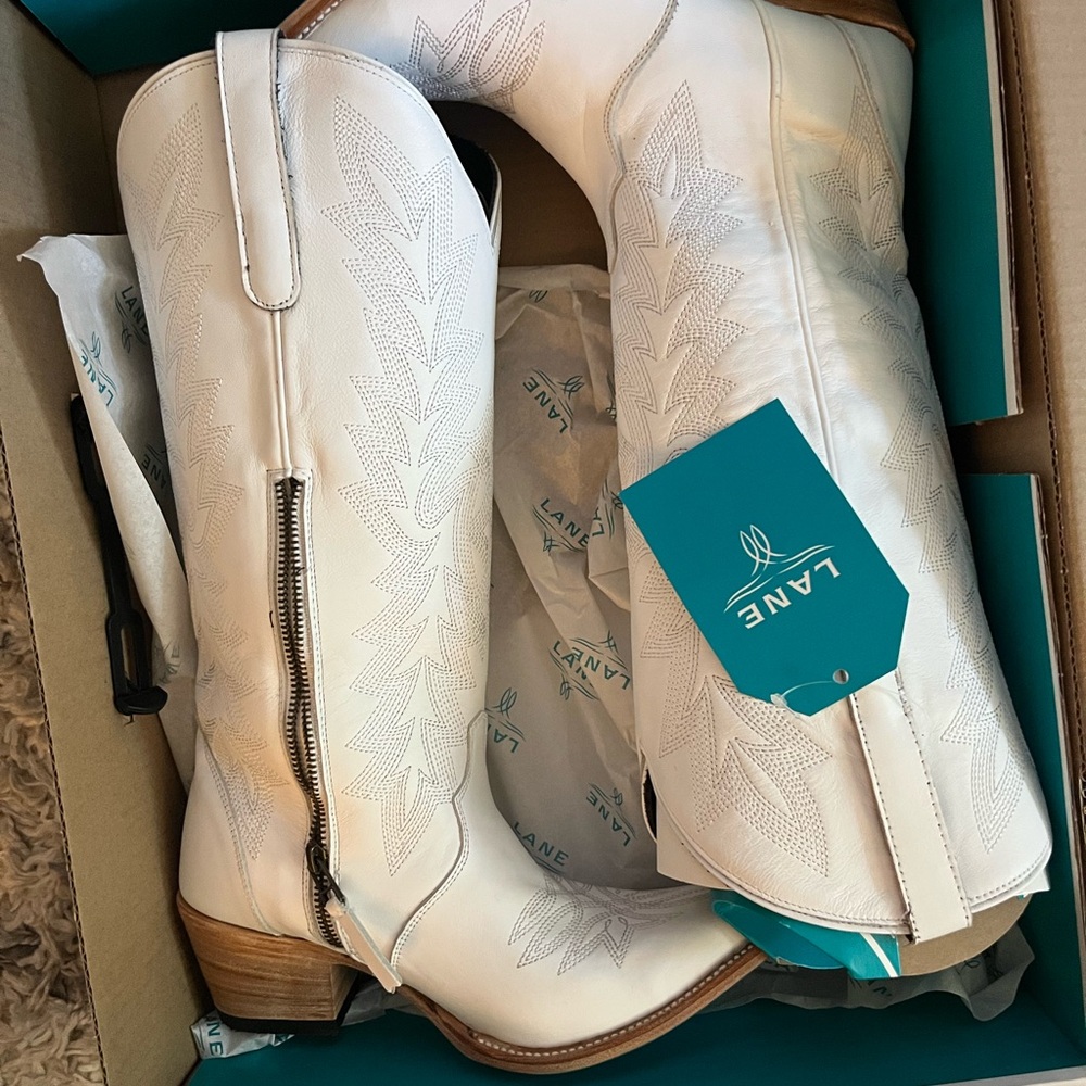 Lane Women's Lexington White Heeled Boots